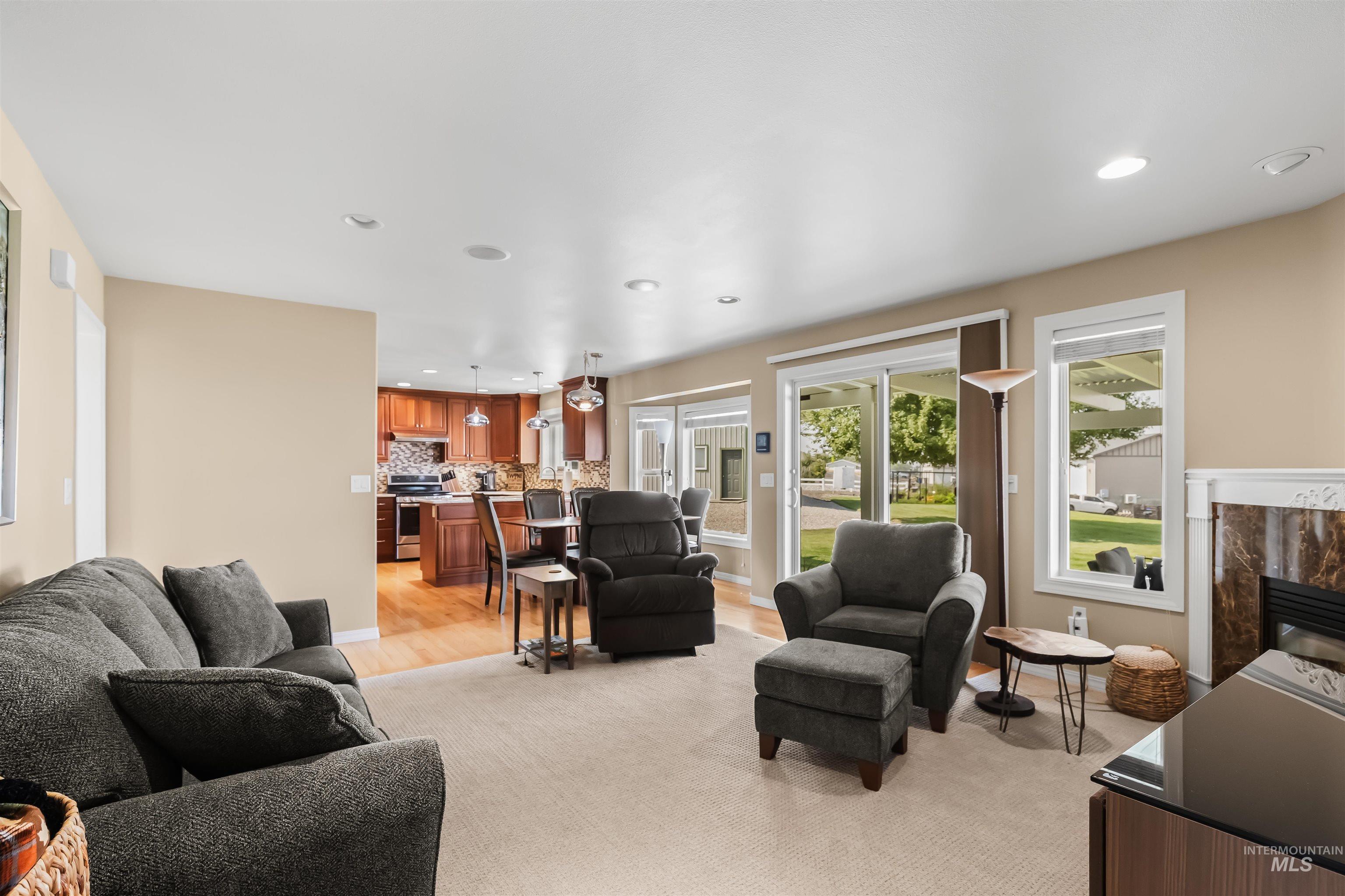 718 Talons Court