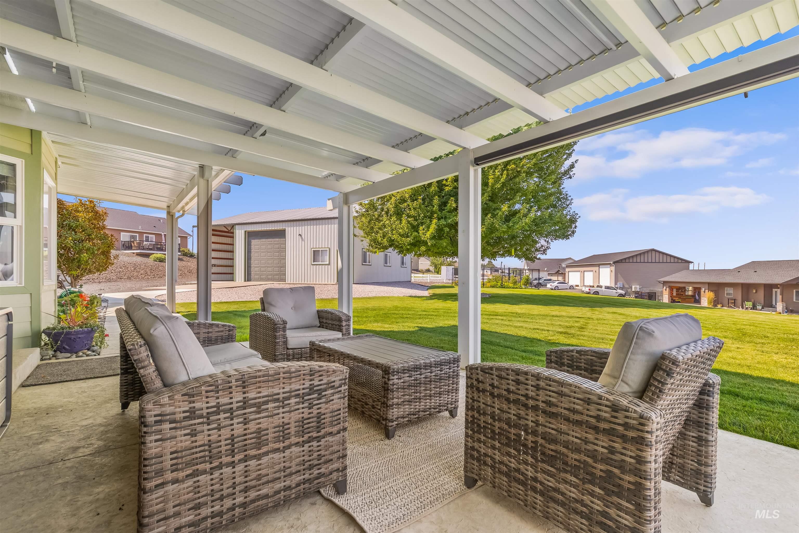 718 Talons Court
