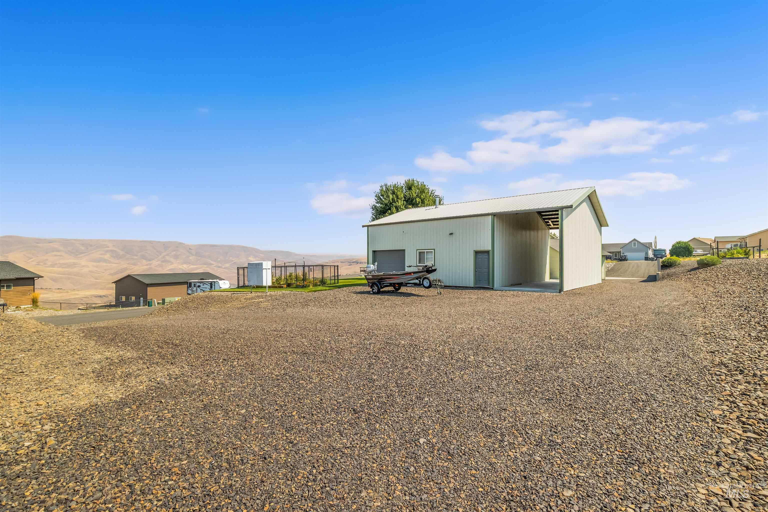 718 Talons Court