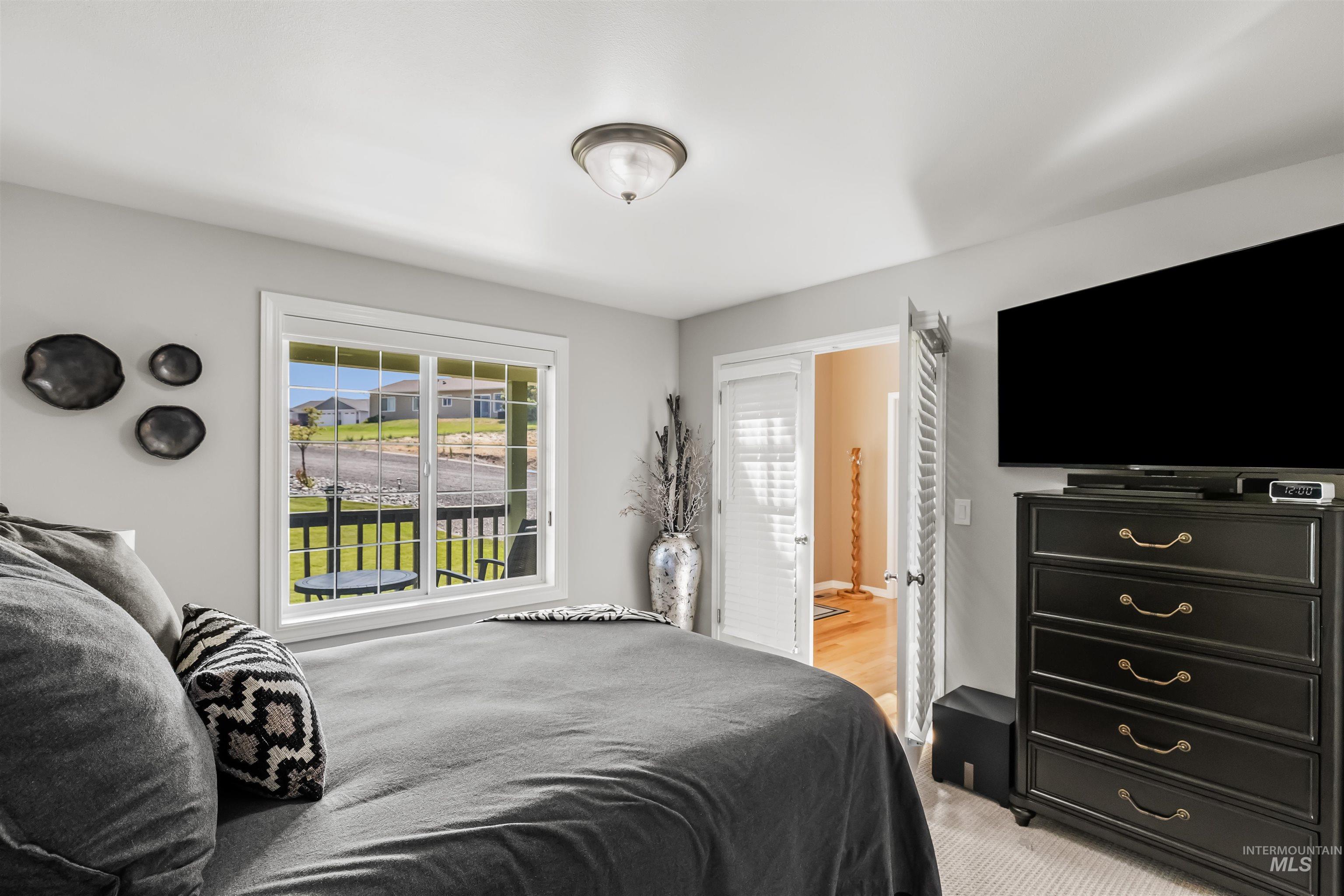 718 Talons Court