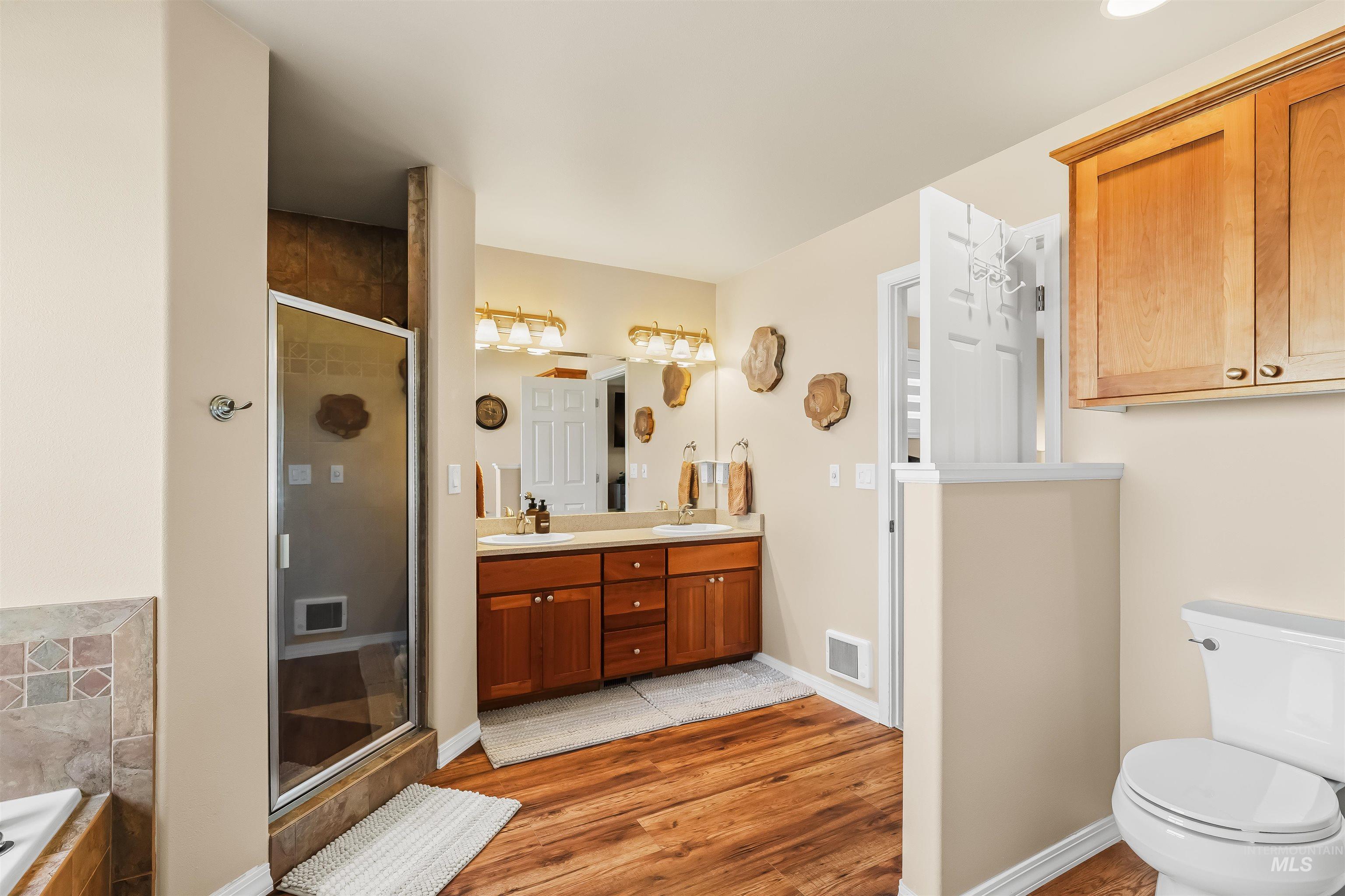 718 Talons Court