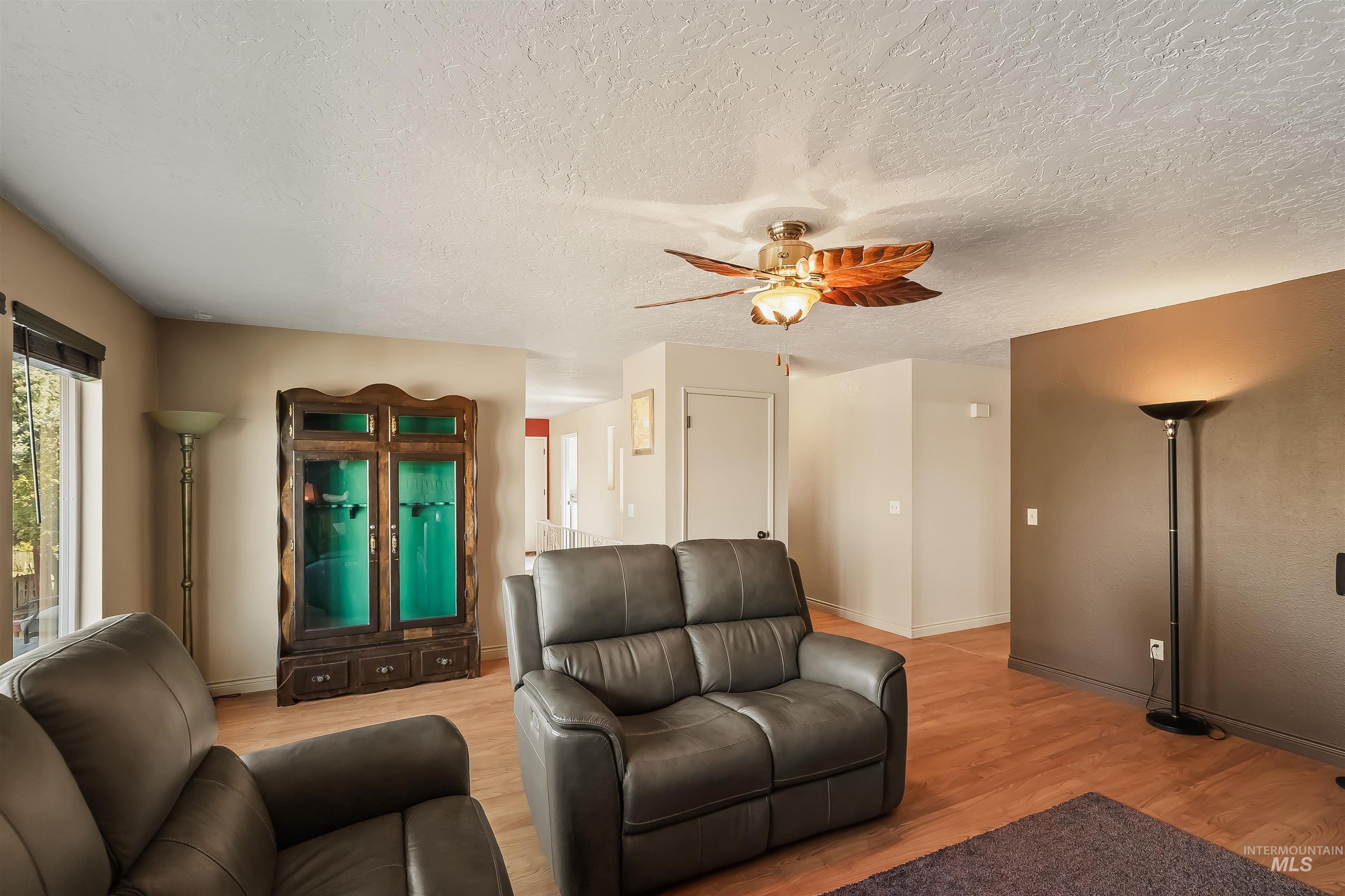 3016 Mayfair Ridge