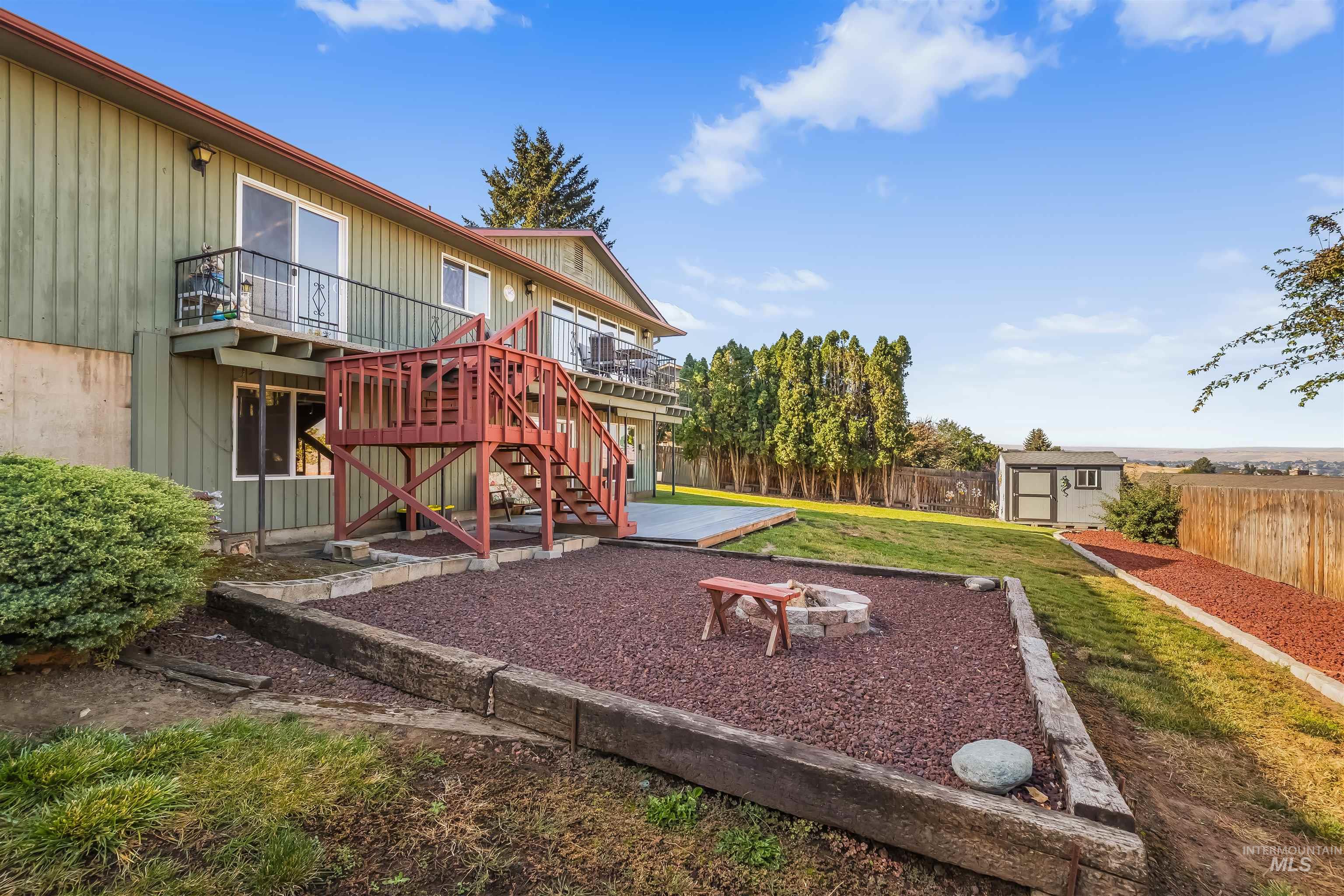 3016 Mayfair Ridge