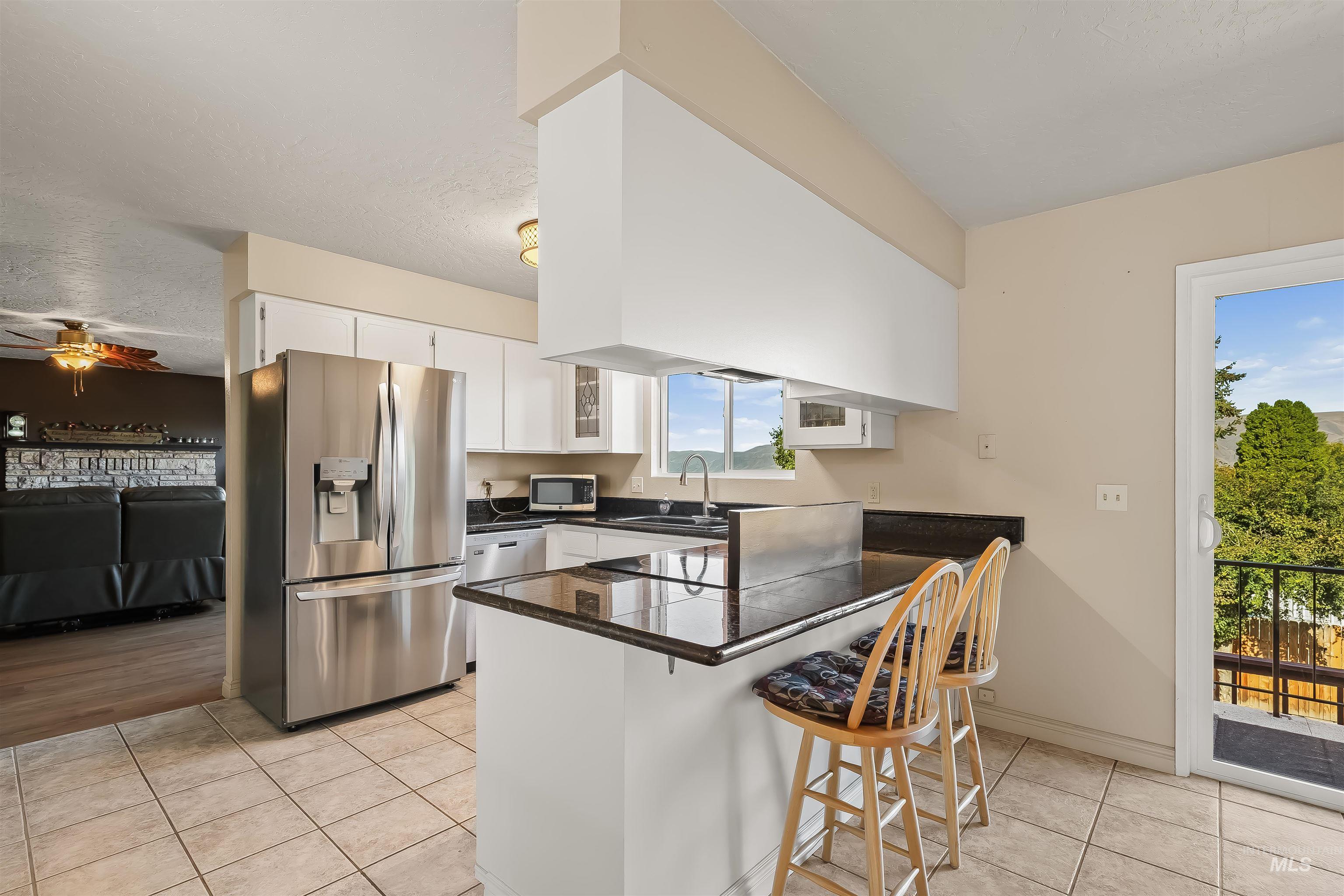 3016 Mayfair Ridge