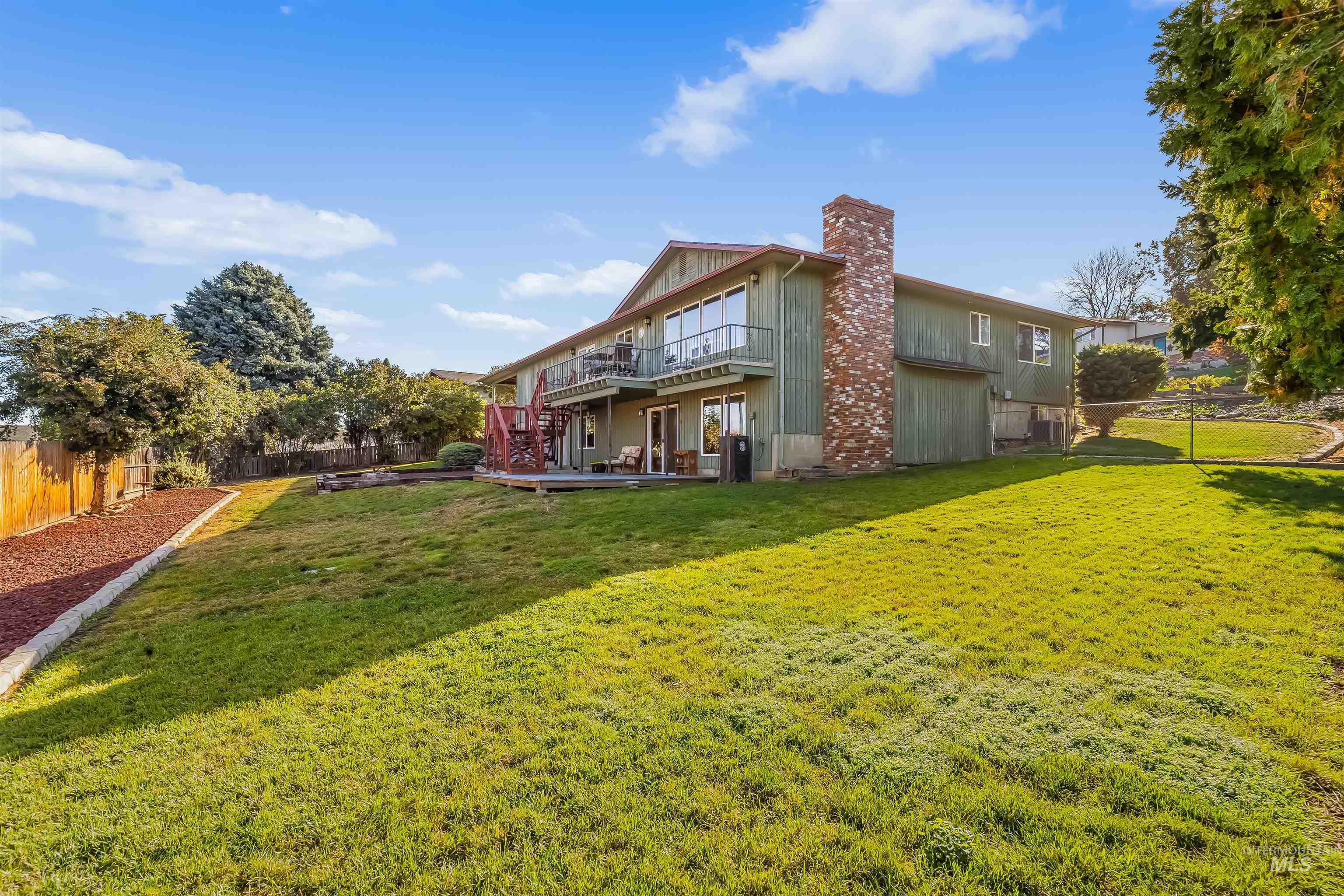 3016 Mayfair Ridge