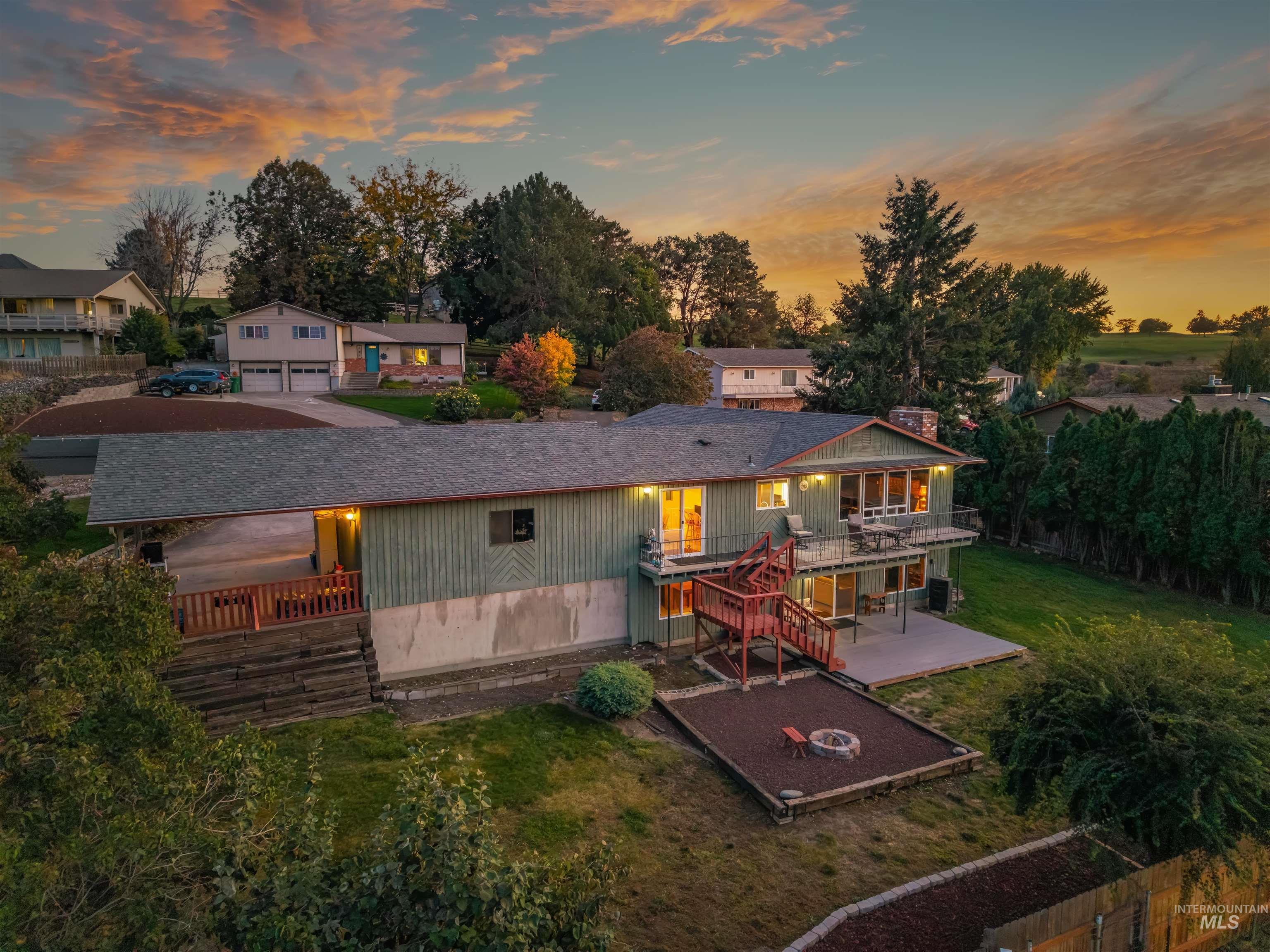 3016 Mayfair Ridge