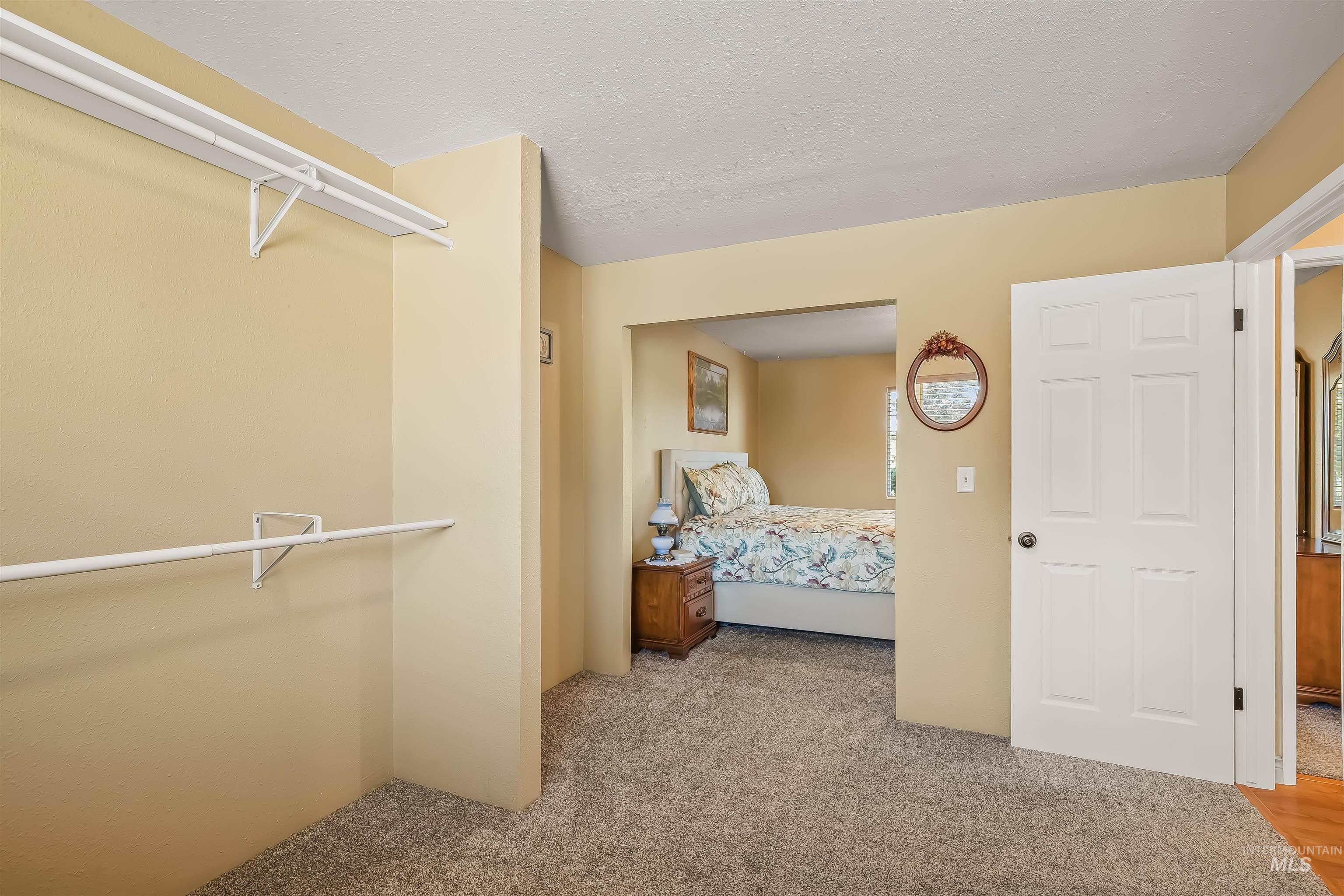 3016 Mayfair Ridge