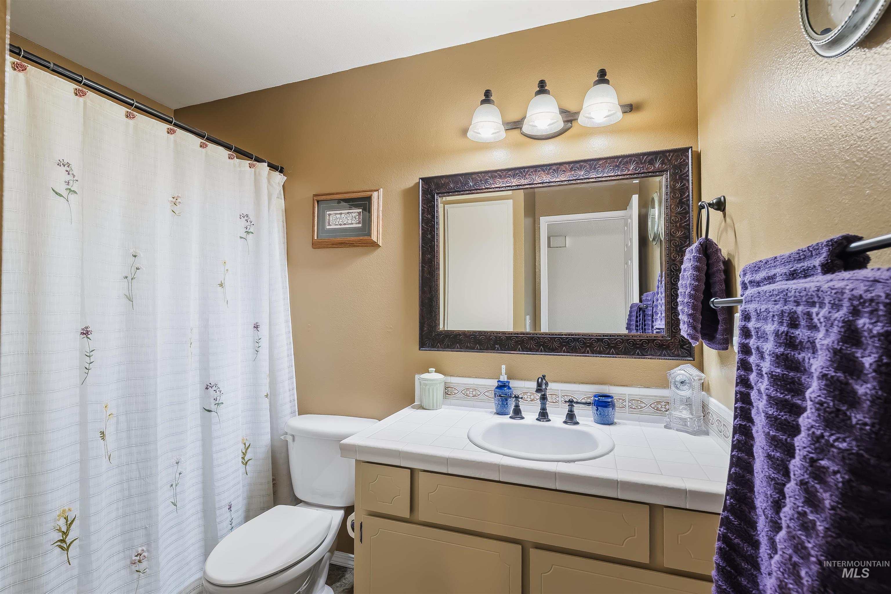 3016 Mayfair Ridge