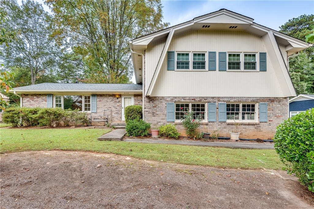 3830 Leander Court