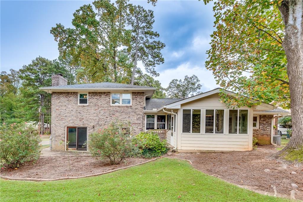 3830 Leander Court