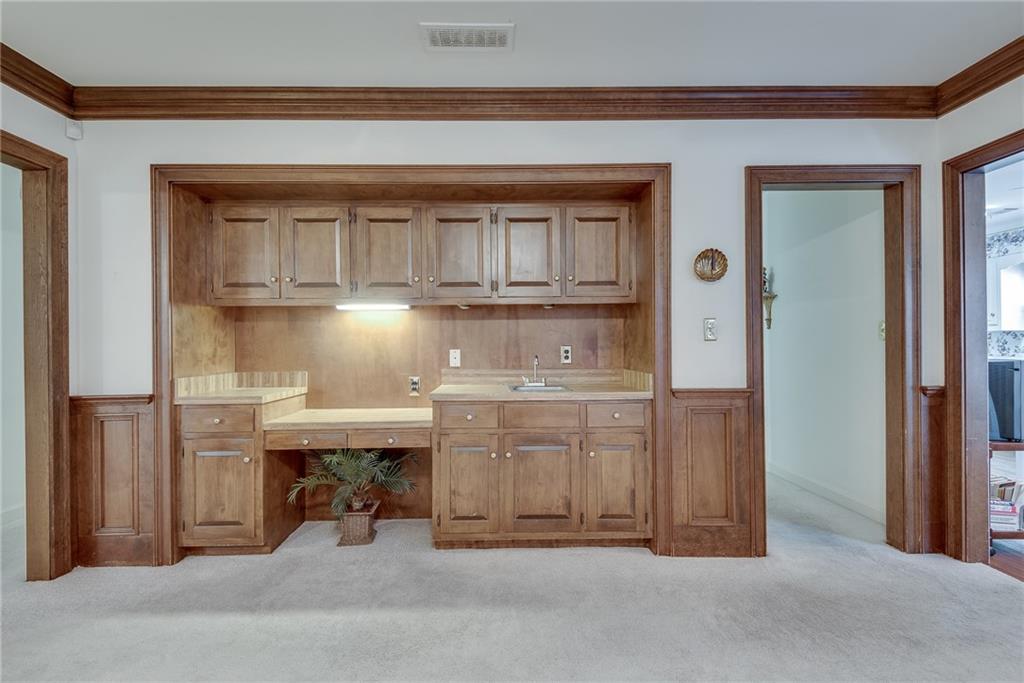 1805 Bedfordshire Drive
