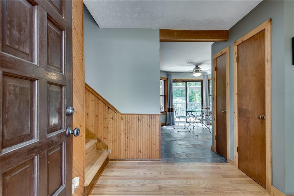 2736 Peachtree Walk