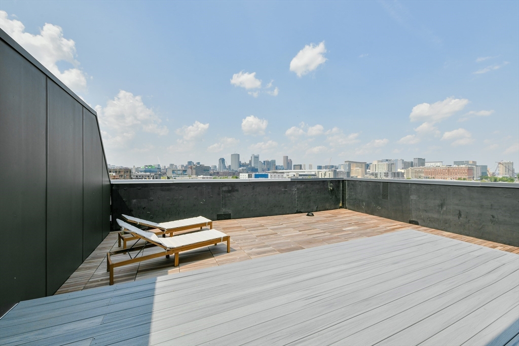 377 W 1st St # 9