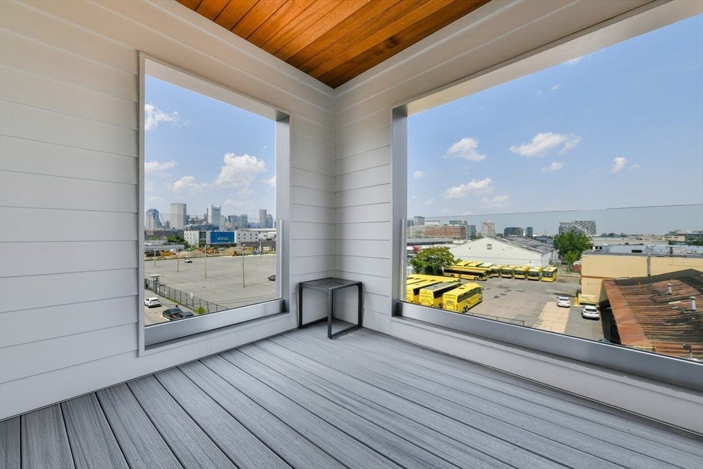 377 W 1st St # 9