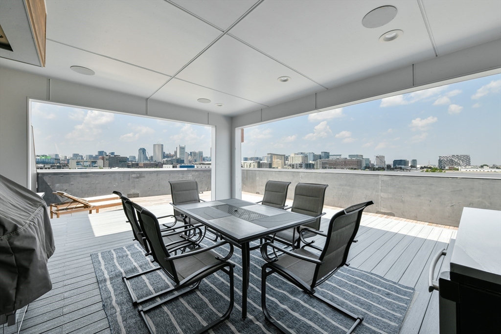 377 W 1st St # 9