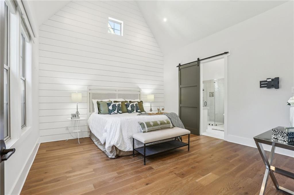 190 Arbor Garden Circle