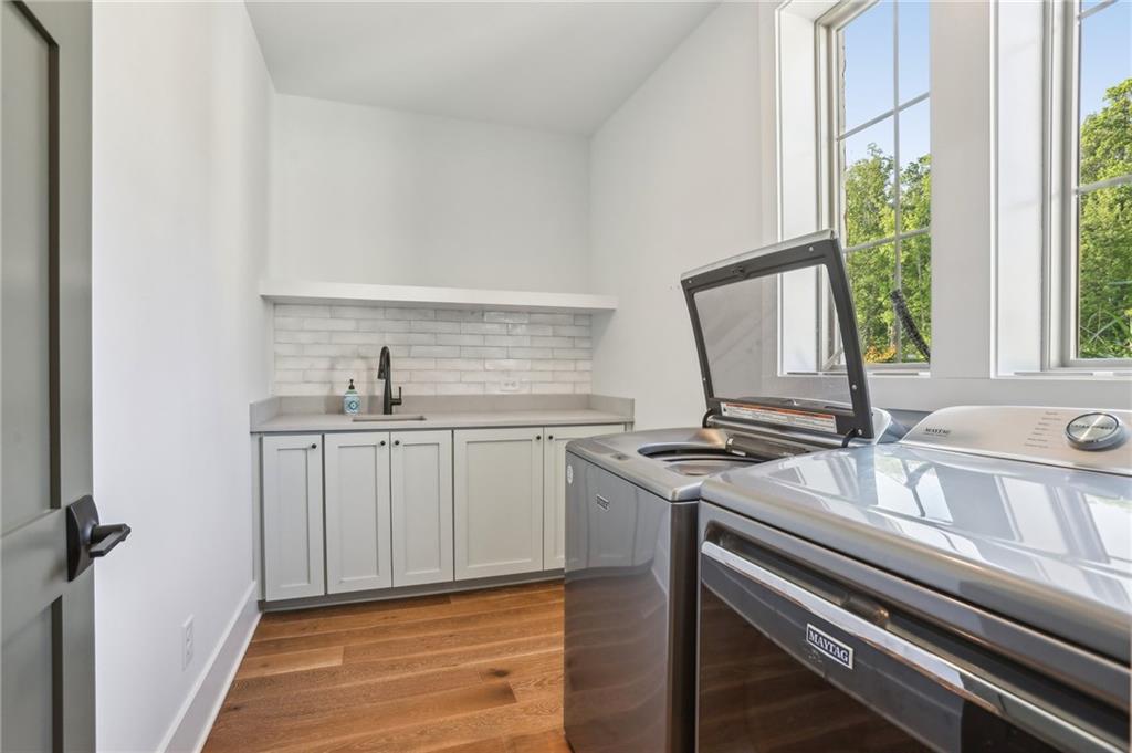 190 Arbor Garden Circle