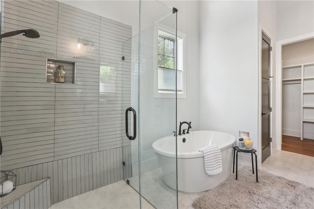 190 Arbor Garden Circle