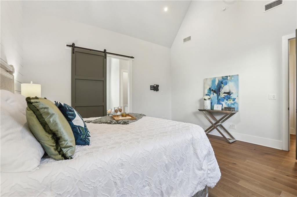 190 Arbor Garden Circle