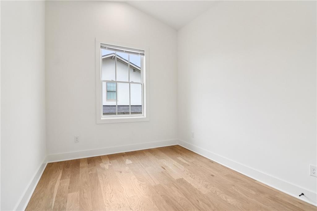 100 5th Street