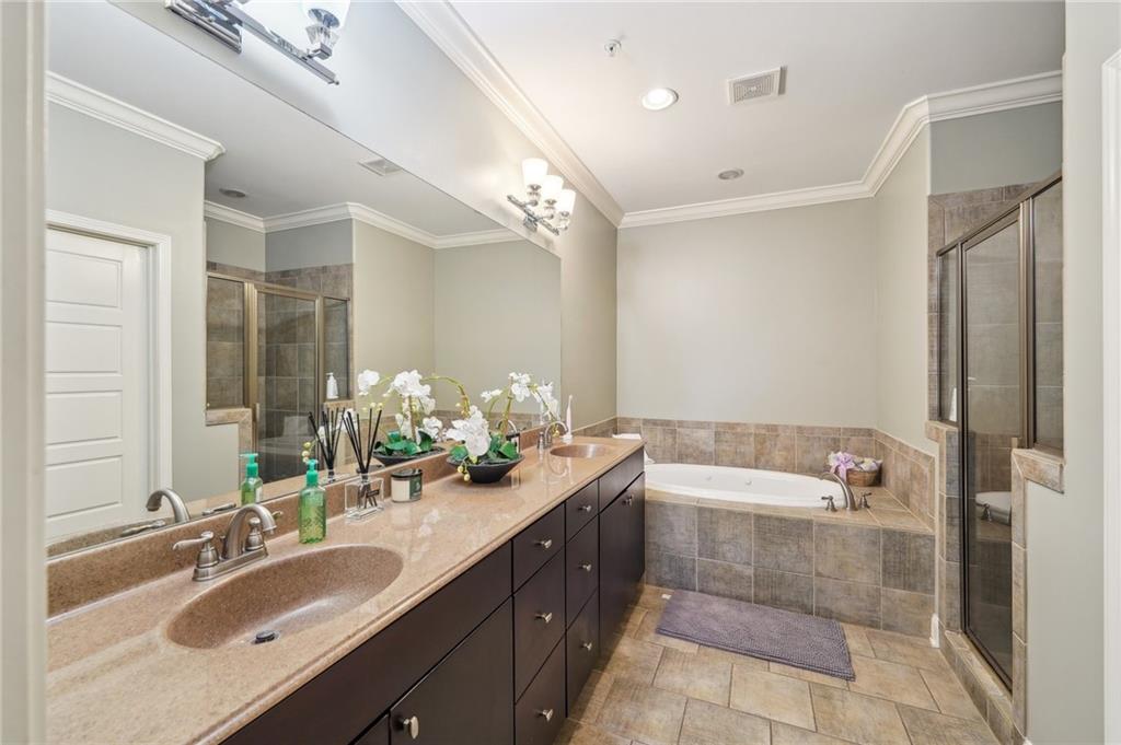 255 Southerland Terrace NE Unit 207