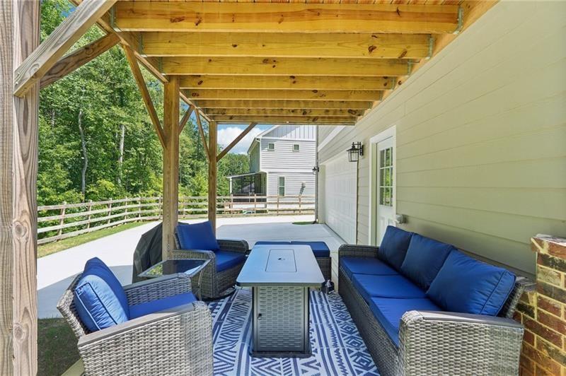 3167 Stonegate Drive SW