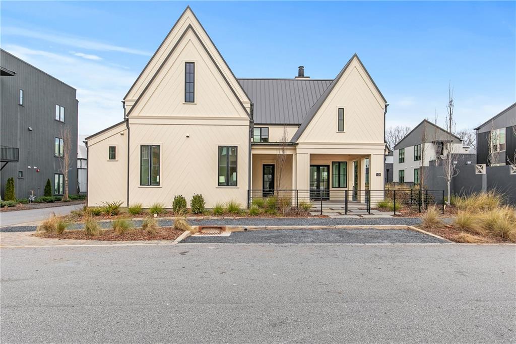 100 Carlyle Lane
