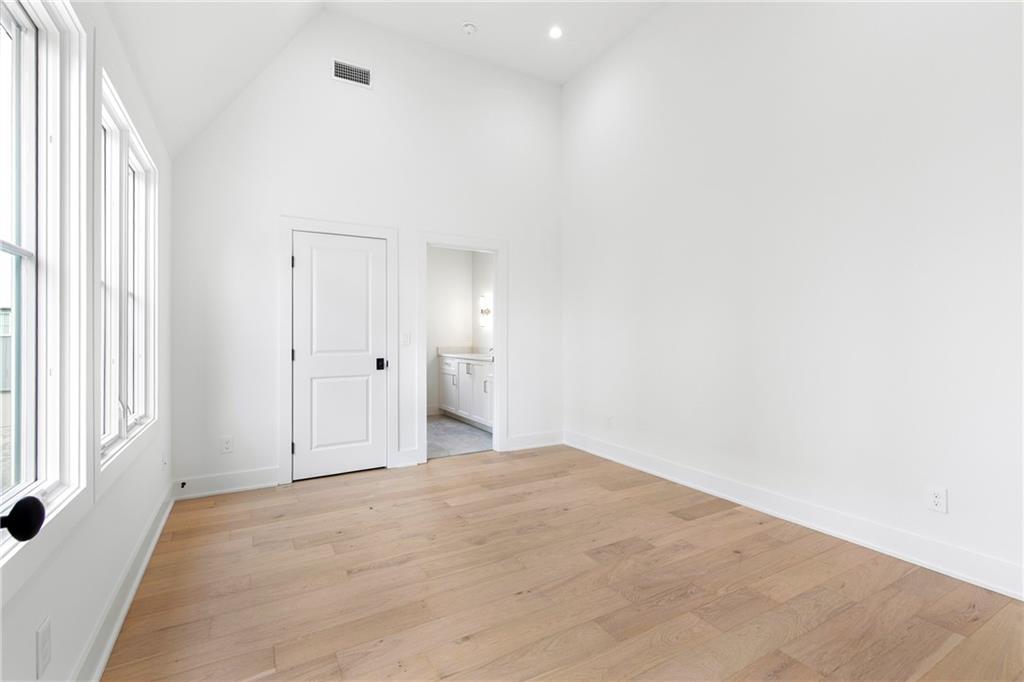 100 Carlyle Lane