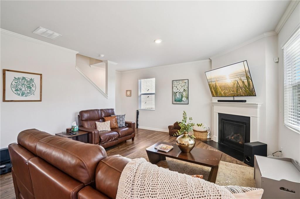 5223 Mourning Dove Way SW