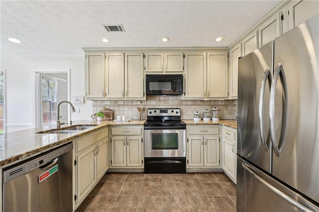 2833 Scottish Mill Way