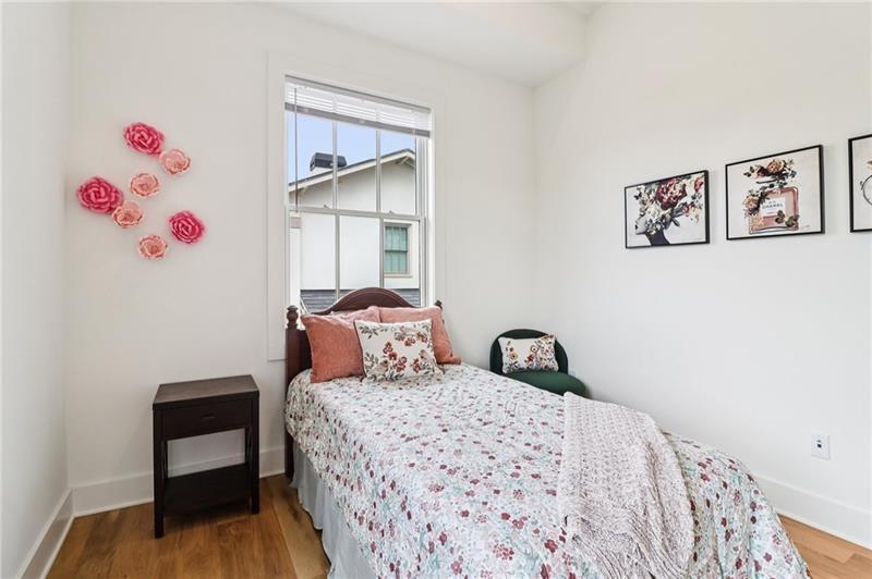 100 5th Street