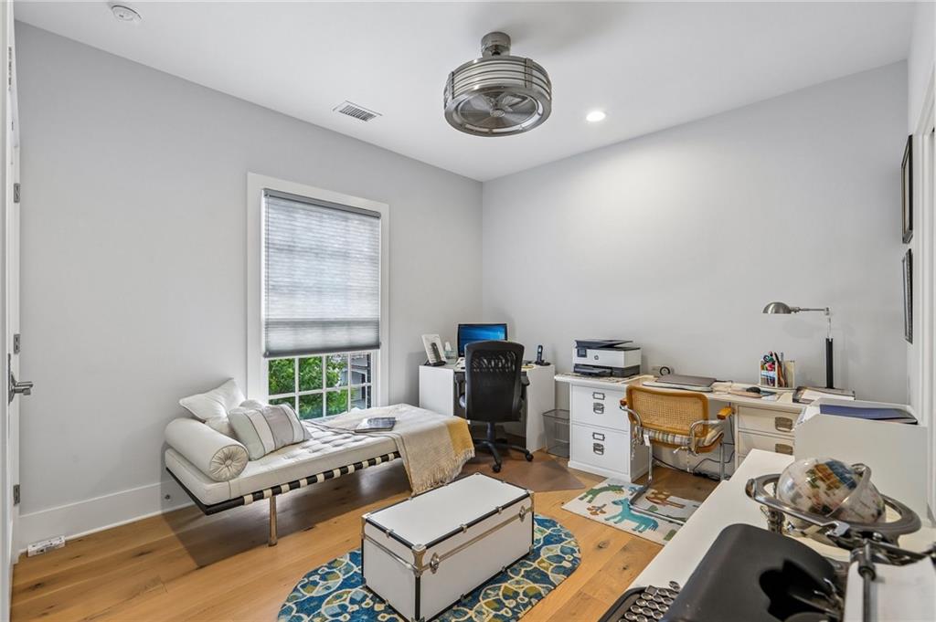 190 3rd Street