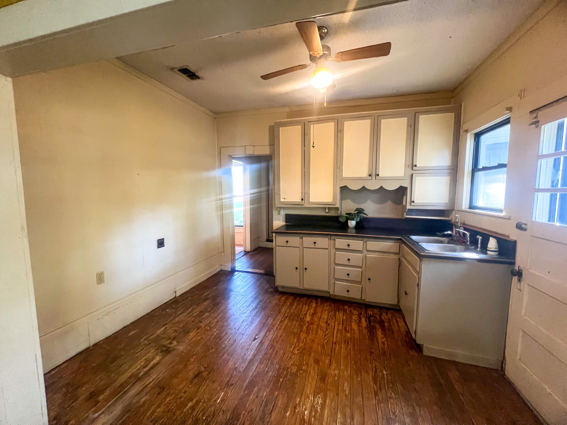 625 S Buffalo Street