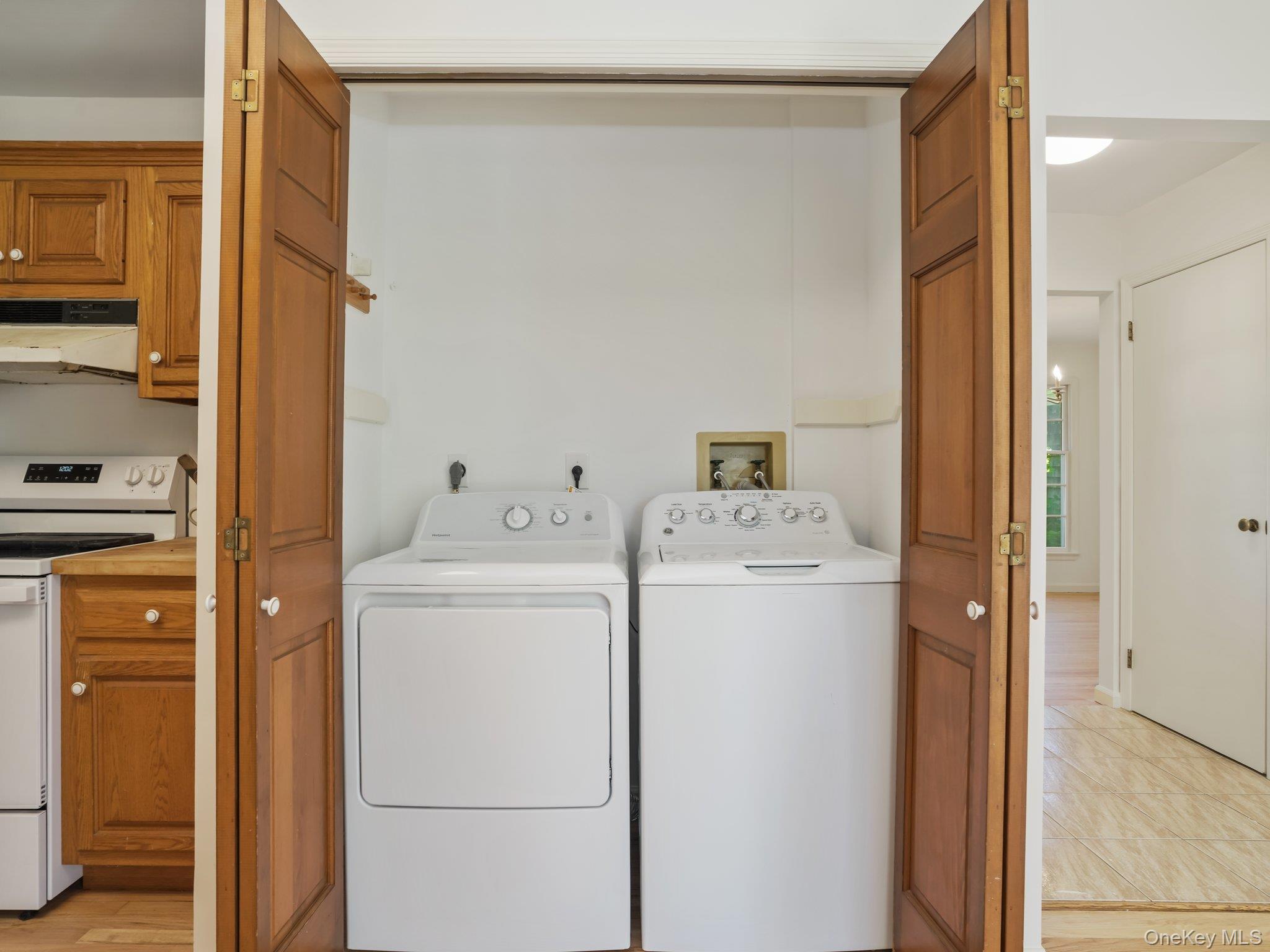 6 Huckleberry Lane E