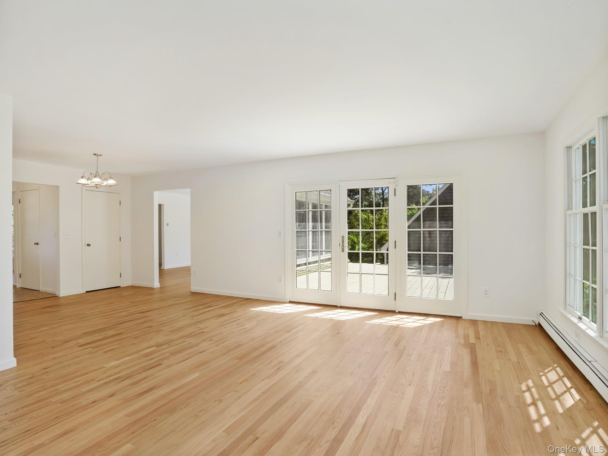 6 Huckleberry Lane E