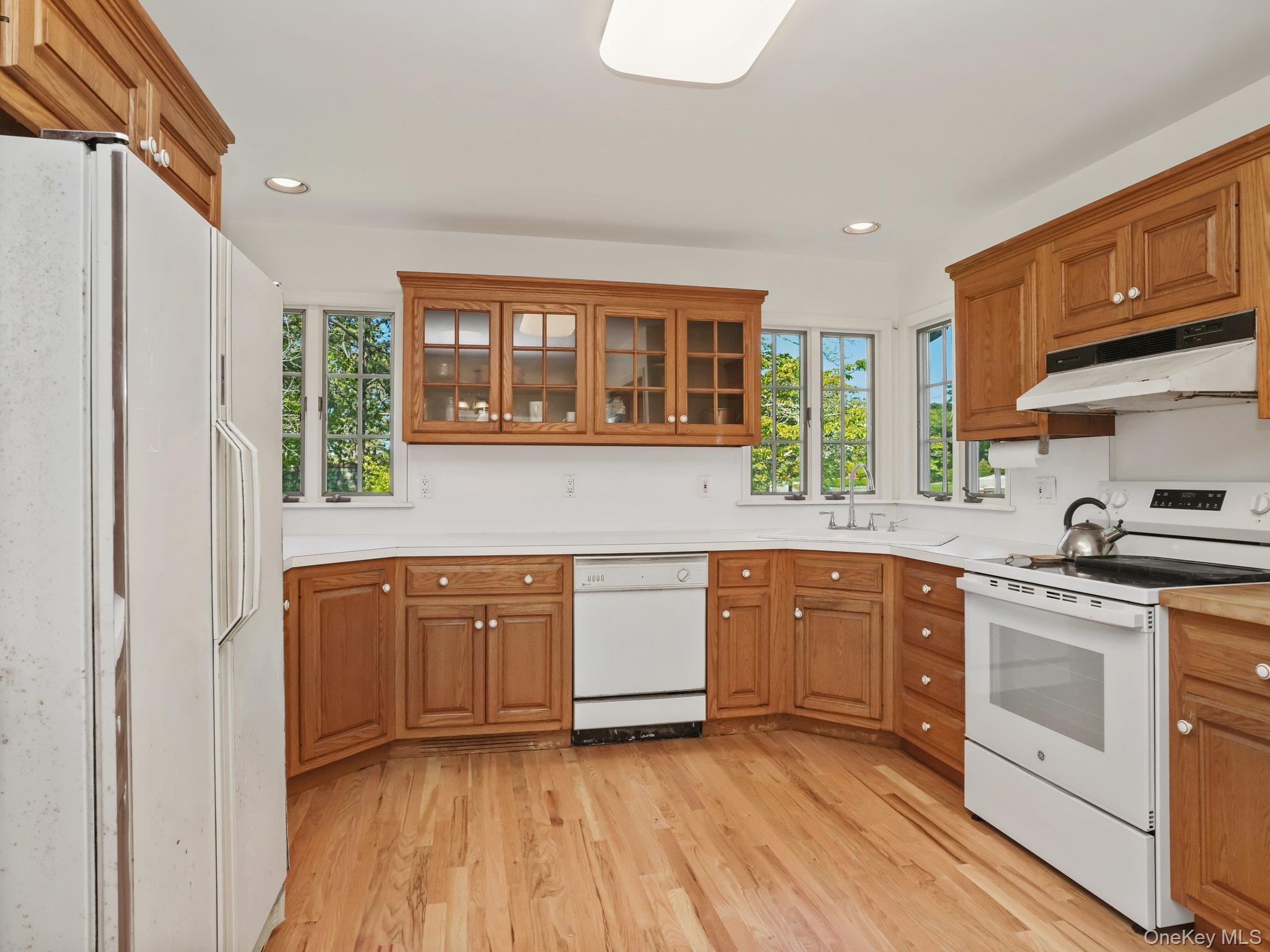 6 Huckleberry Lane E