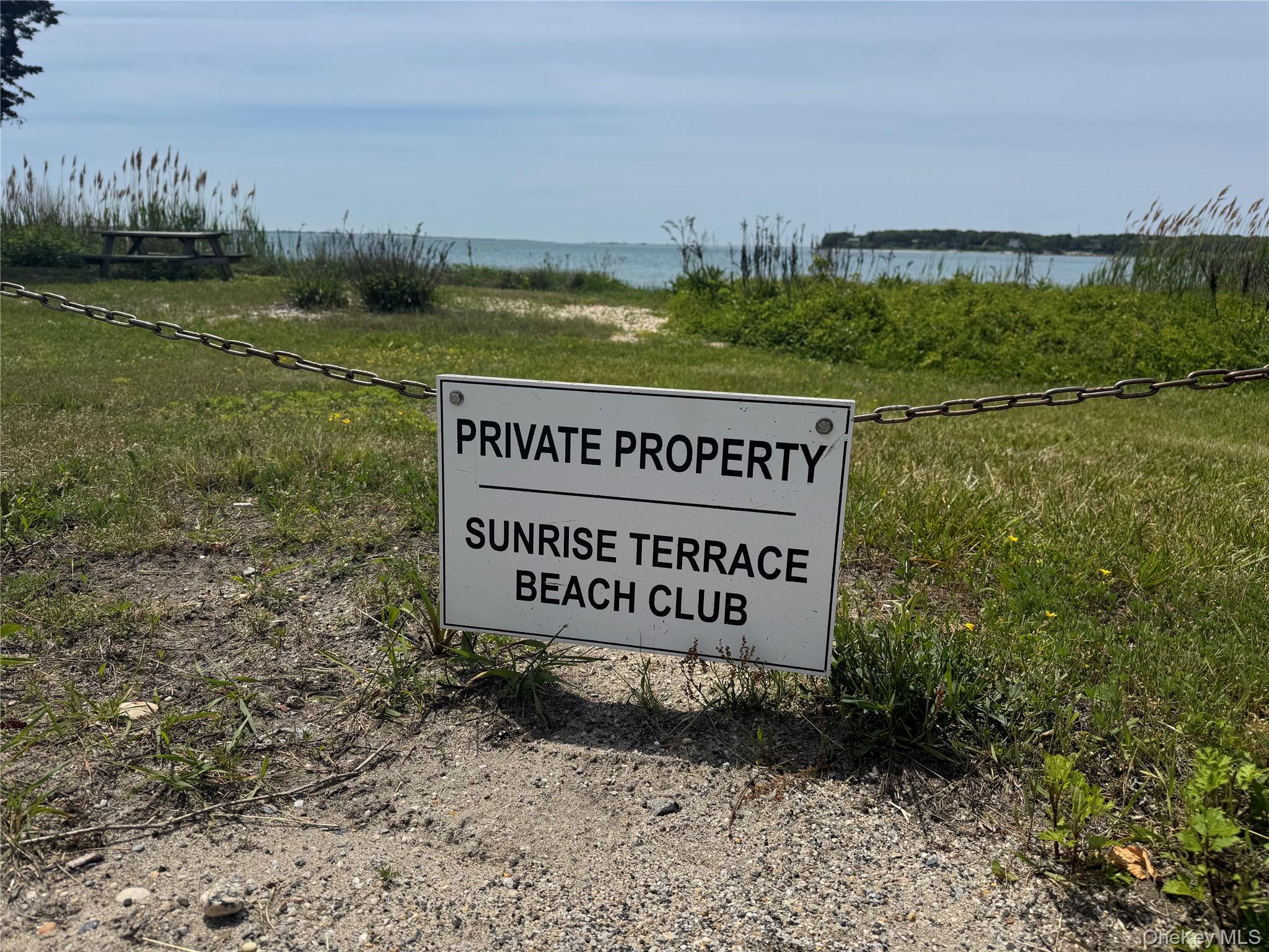 6 Huckleberry Lane E