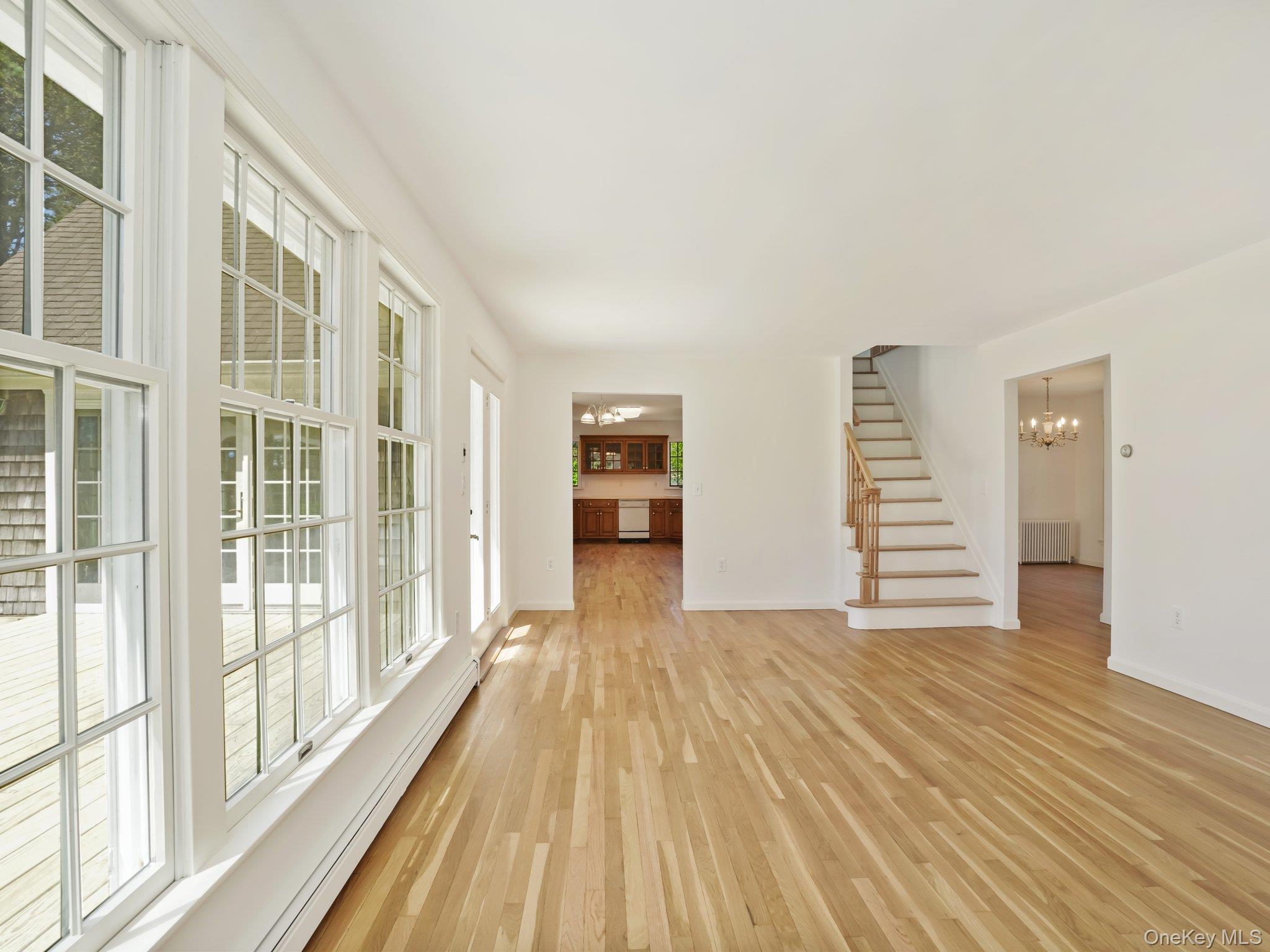 6 Huckleberry Lane E