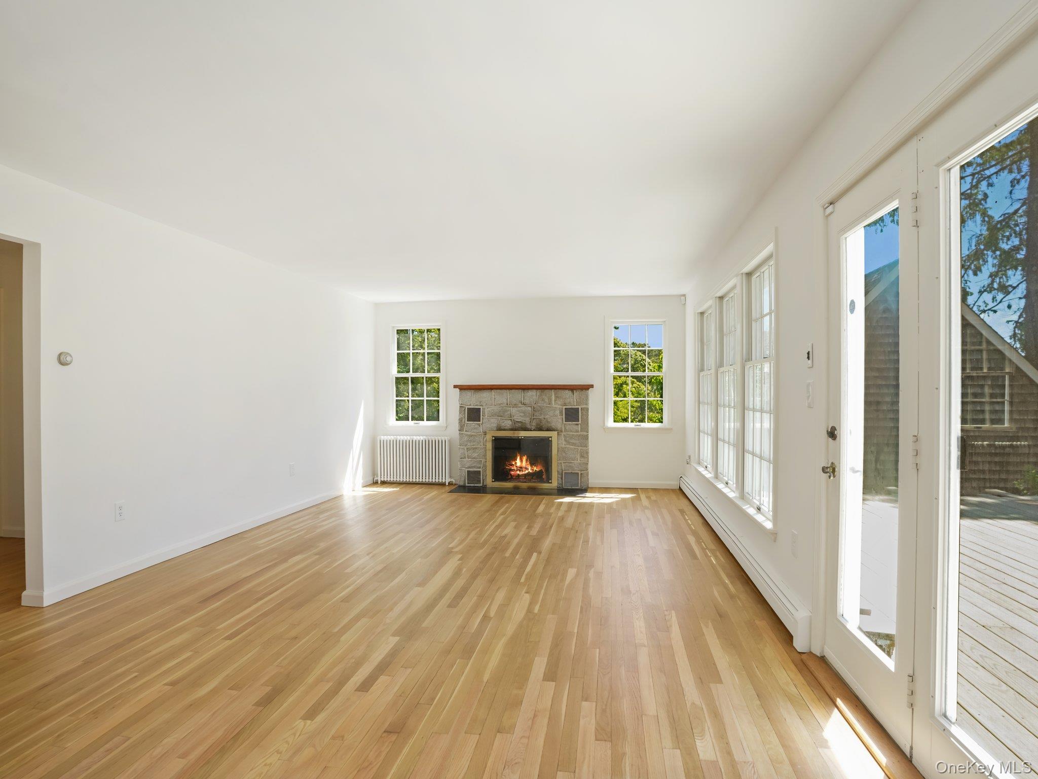 6 Huckleberry Lane E