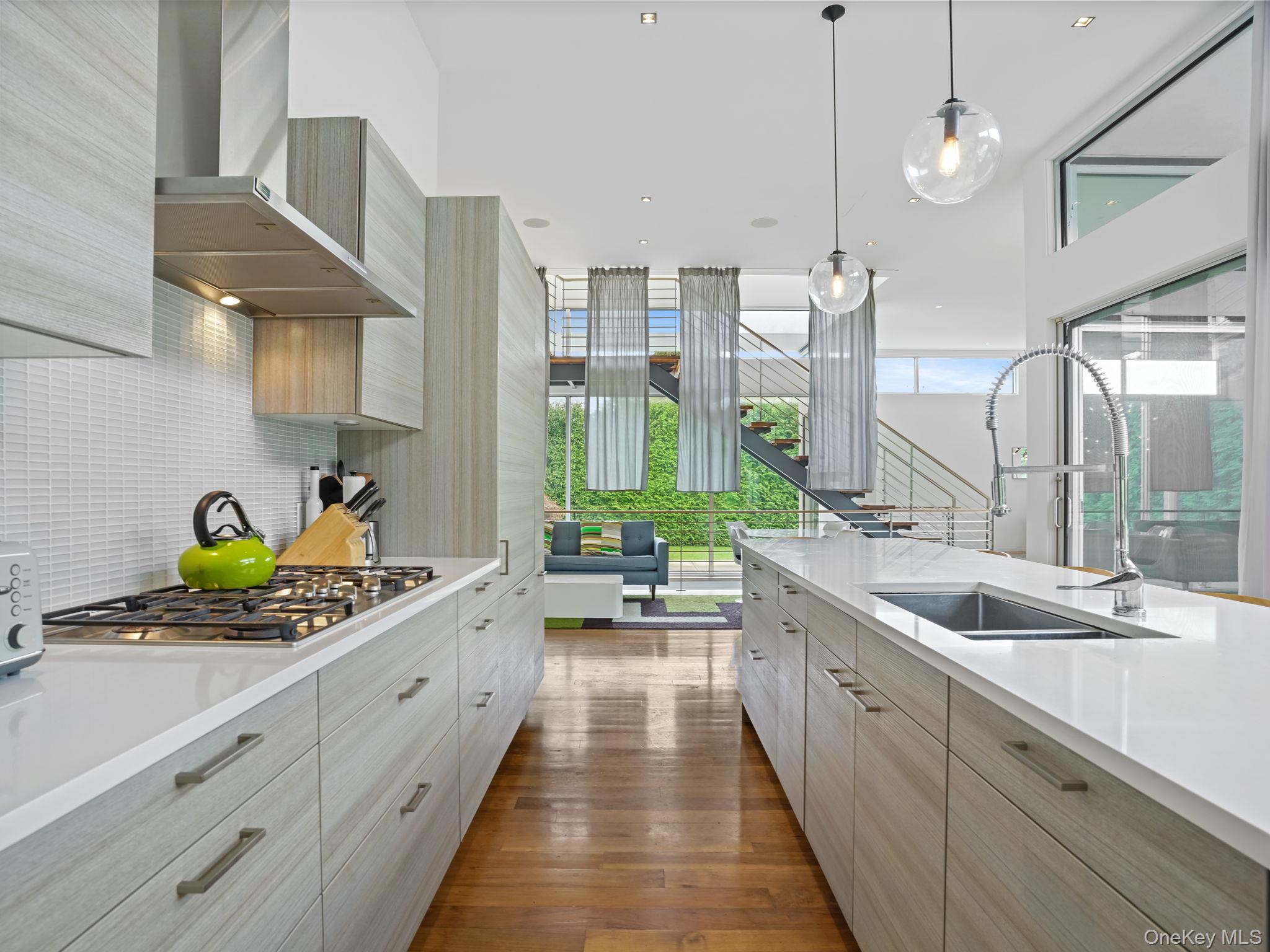 135 Middle Pond Road