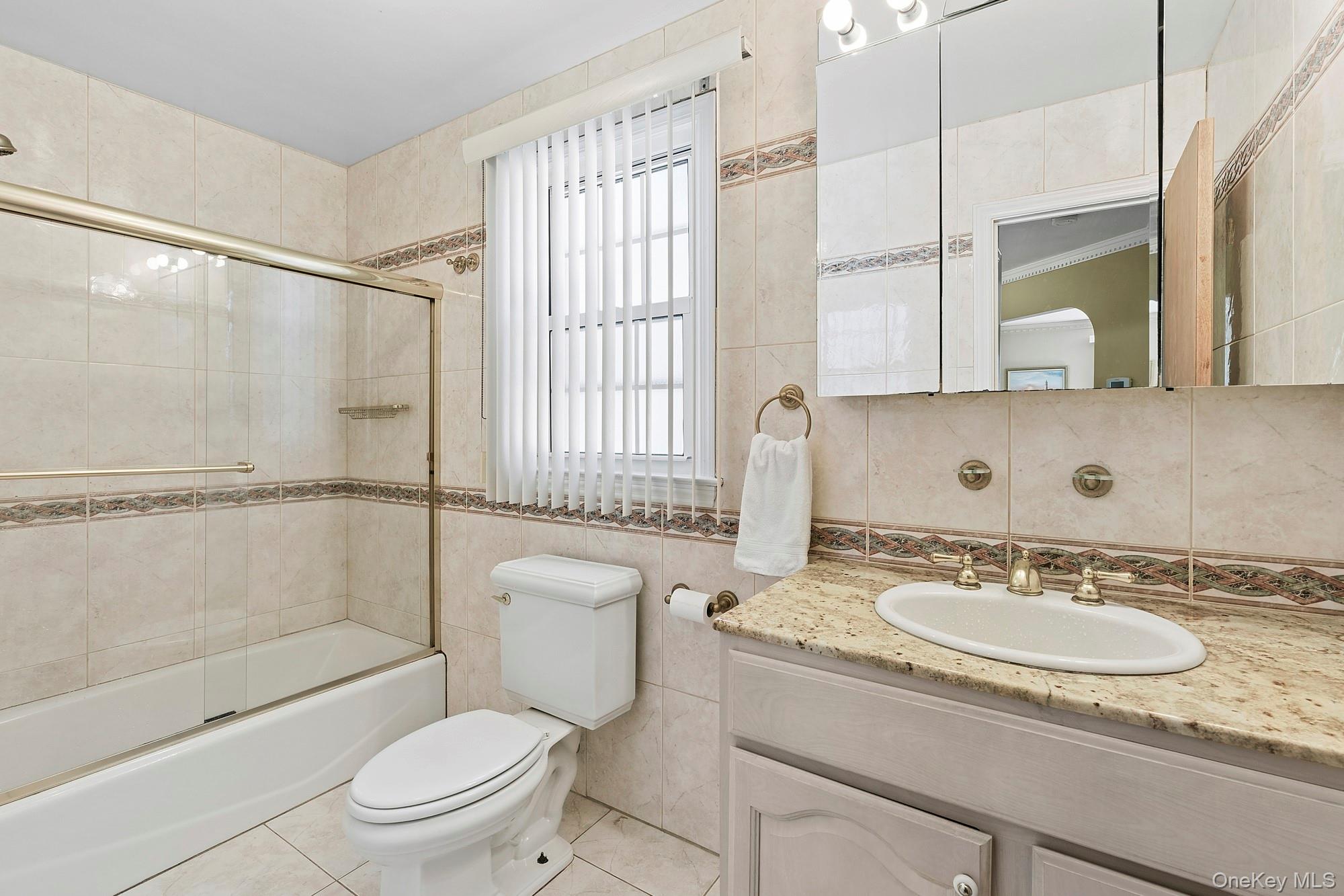 5 Huckleberry Lane, East