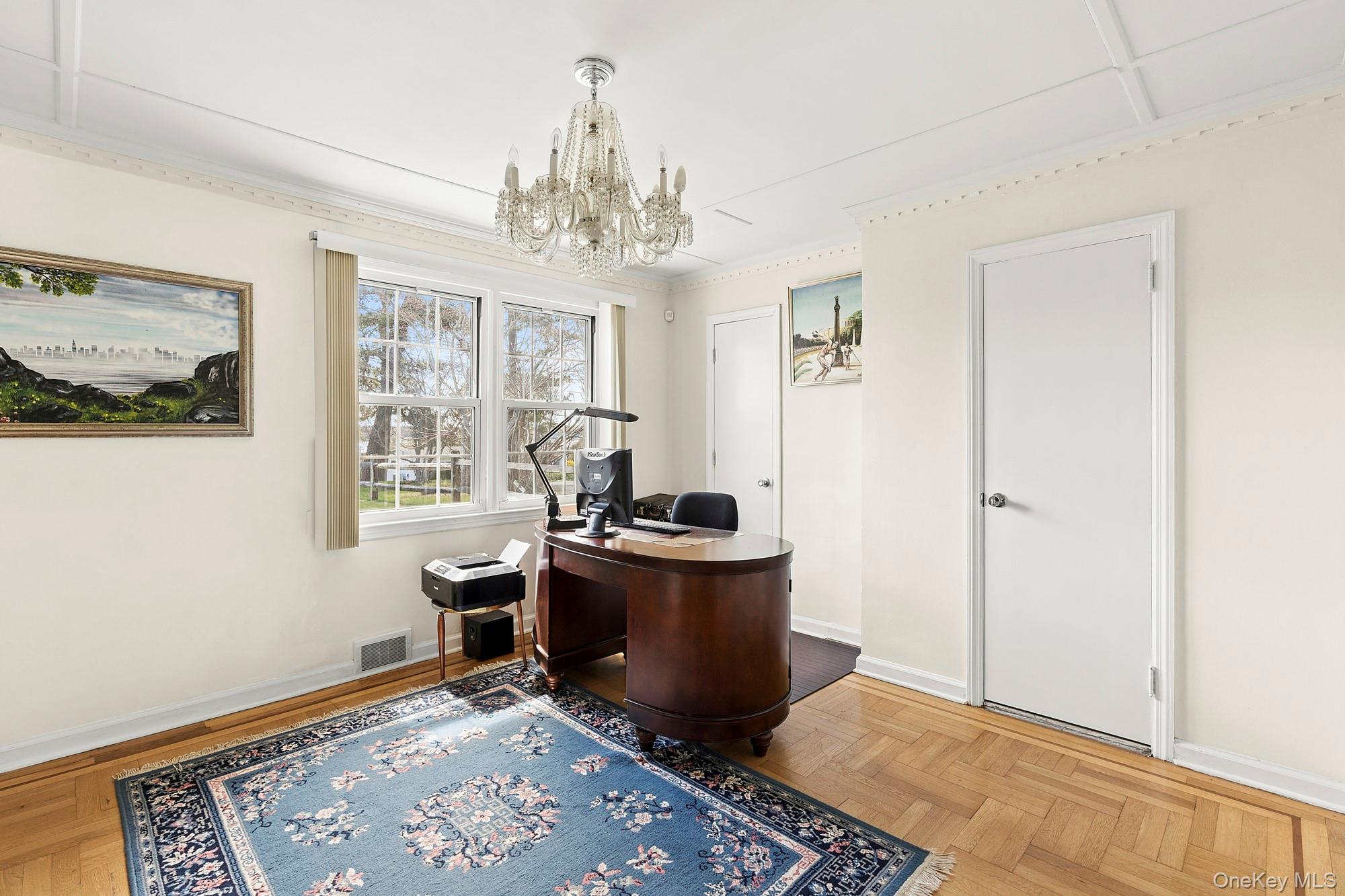 5 Huckleberry Lane, East