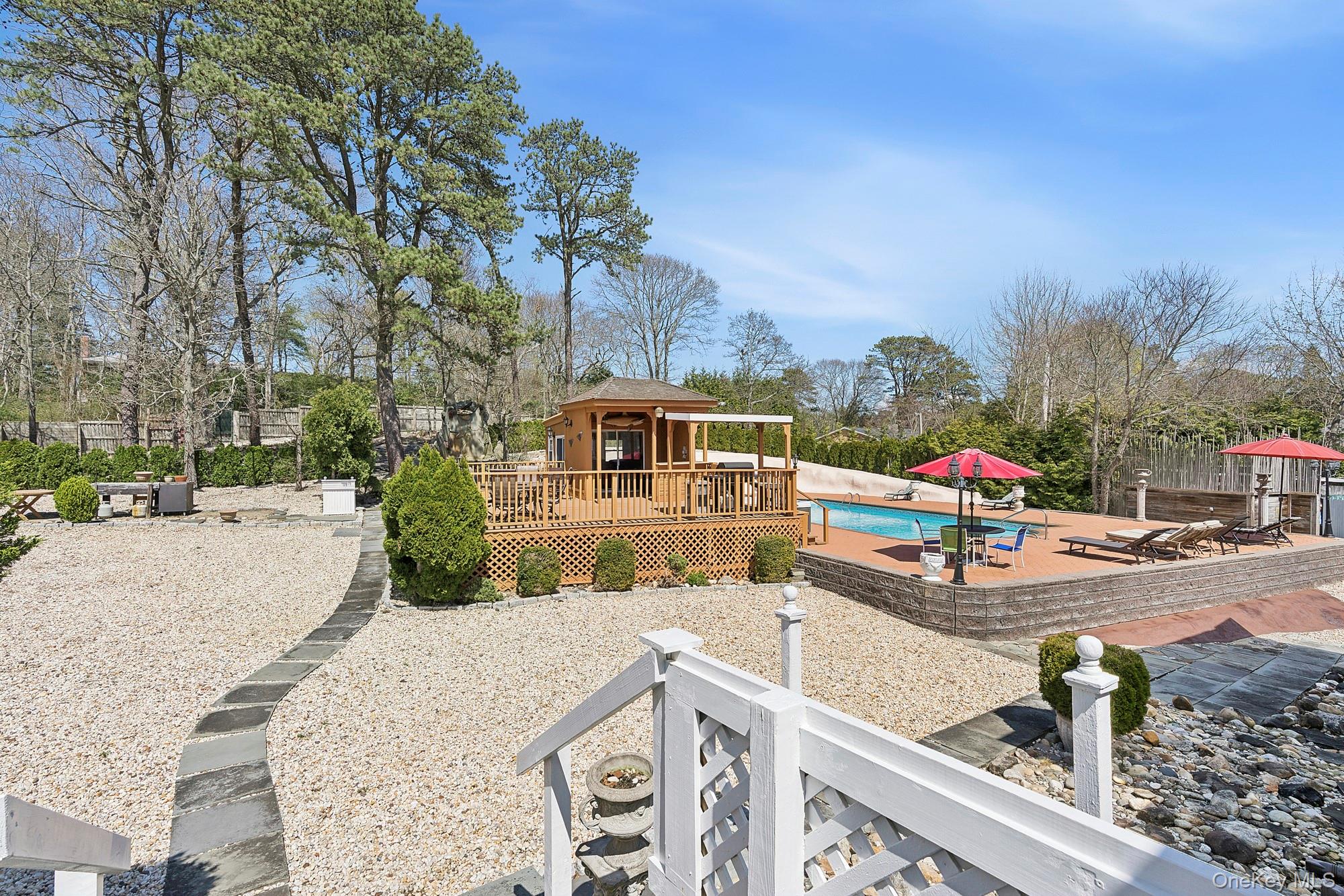 5 Huckleberry Lane, East