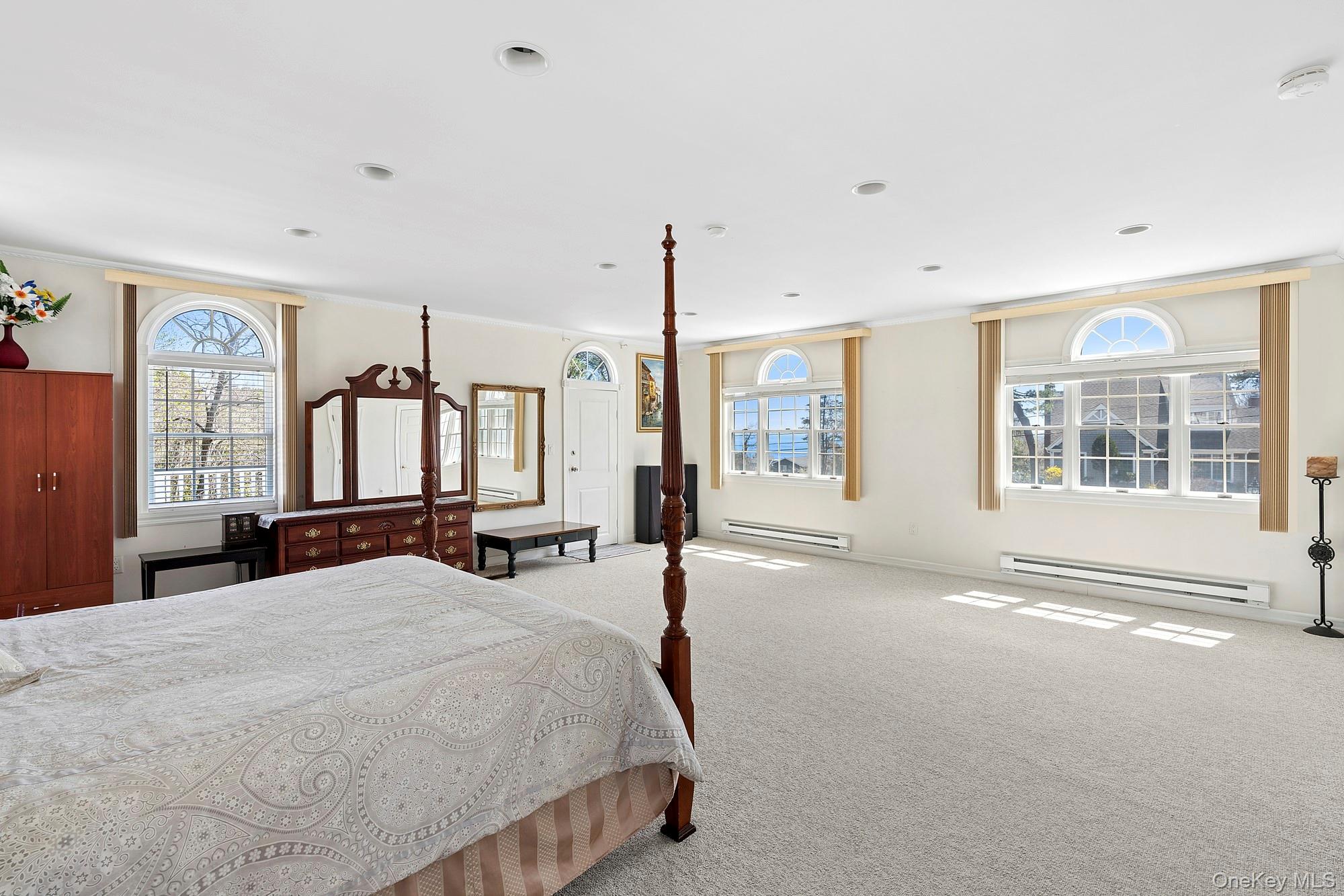 5 Huckleberry Lane, East