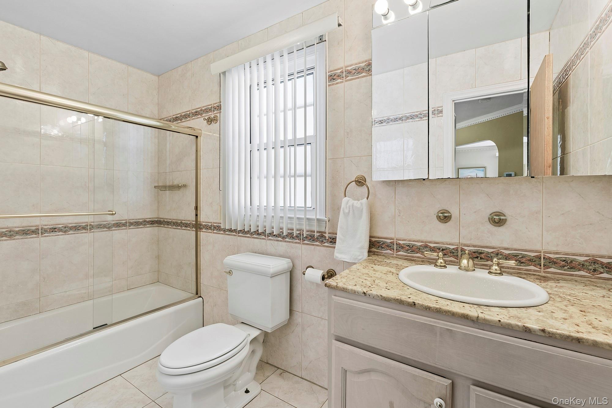 5 Huckleberry Lane, East