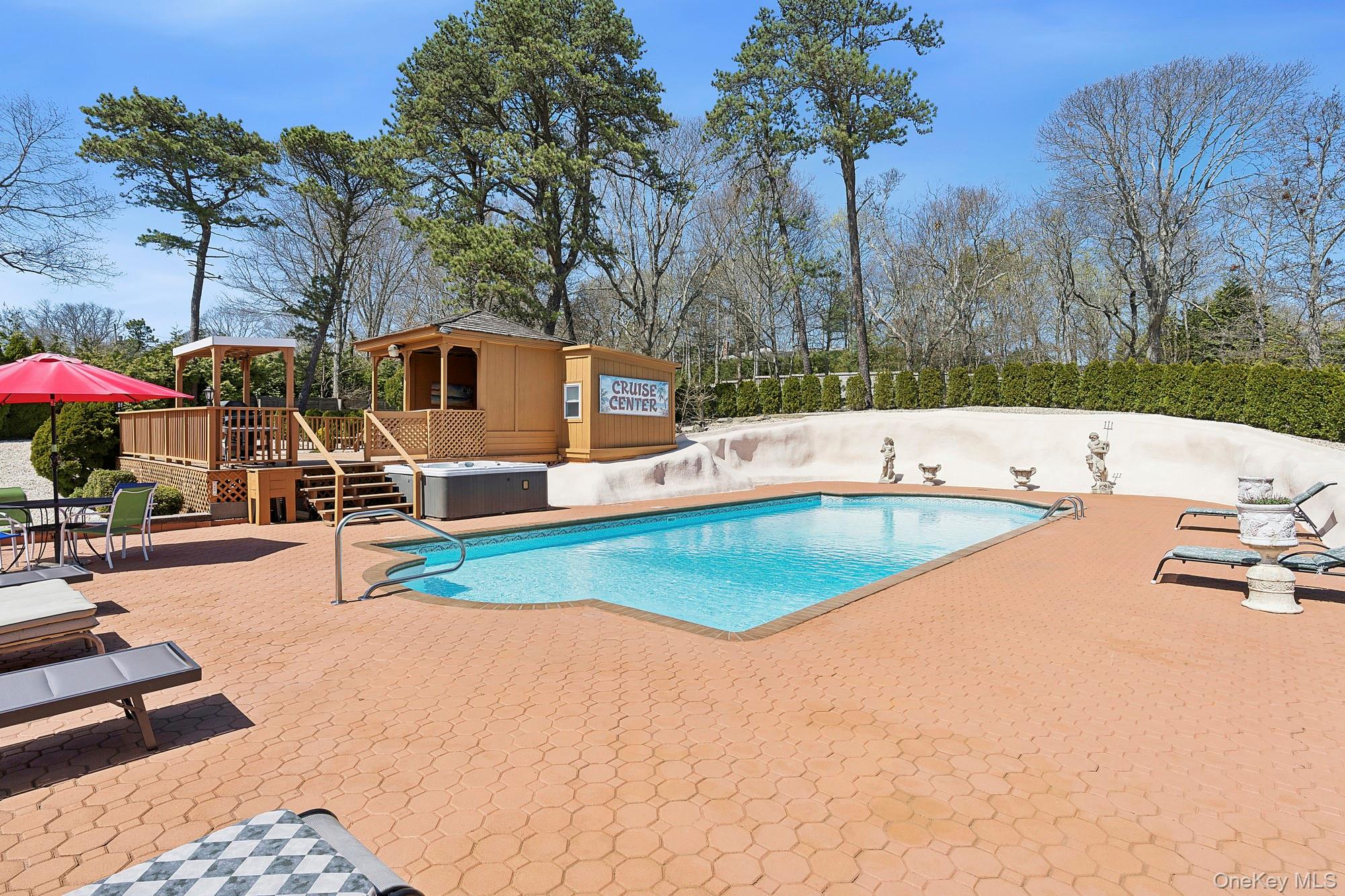 5 Huckleberry Lane, East