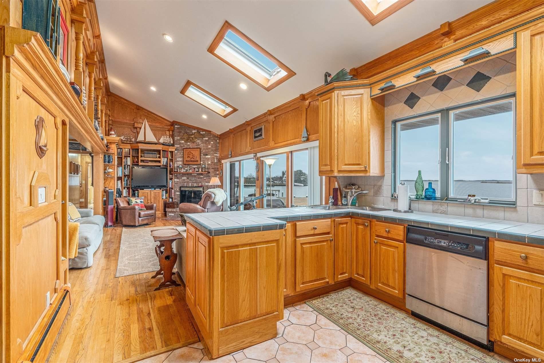 28 Koral Drive
