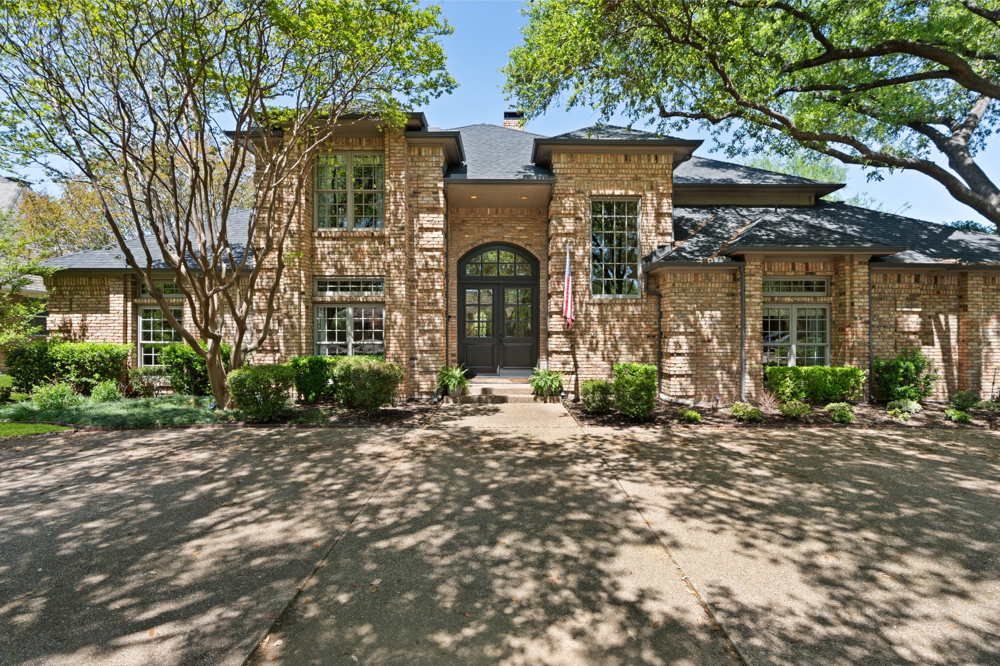 4827 Sea Pines Drive