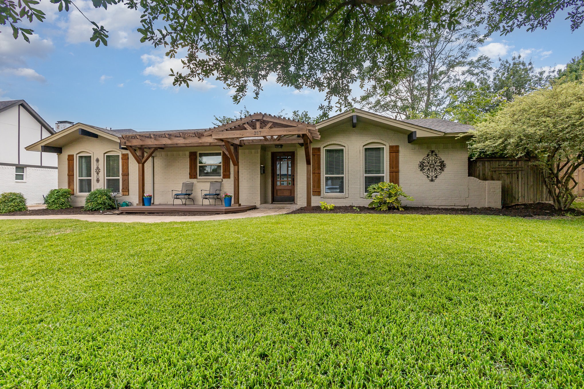 317 Oakcrest Drive