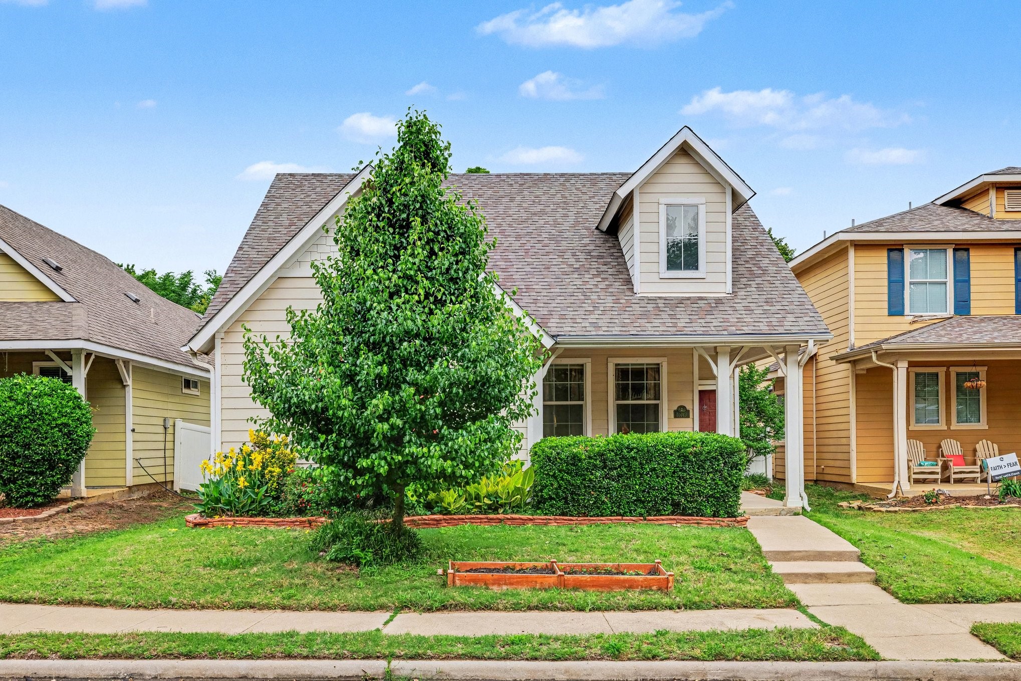 10013 Lexington Drive